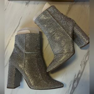 Steve Madden Nola Rhinestone Boots - size 7.5